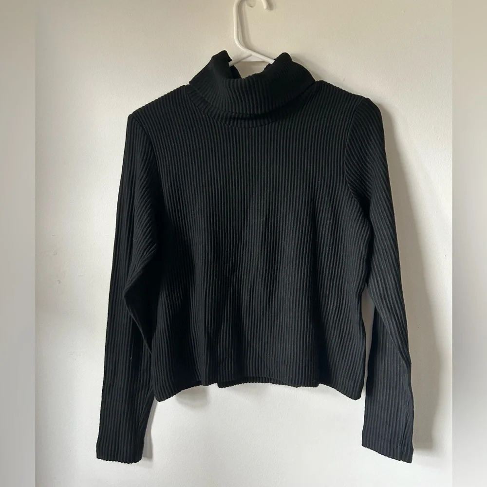Club Monaco Black Ribbed Turtleneck